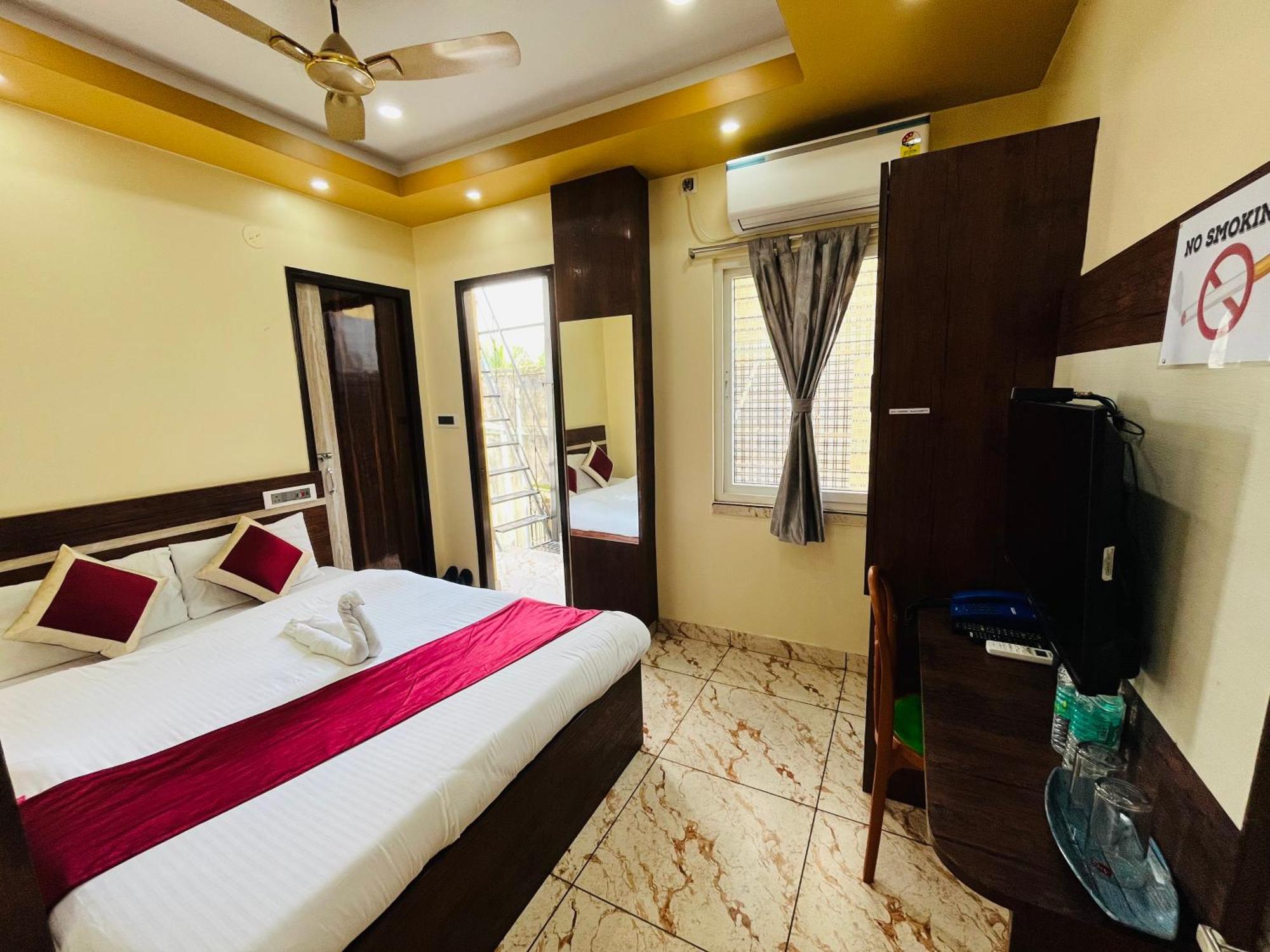 Hotel Kanan Inn Колката Екстериор снимка