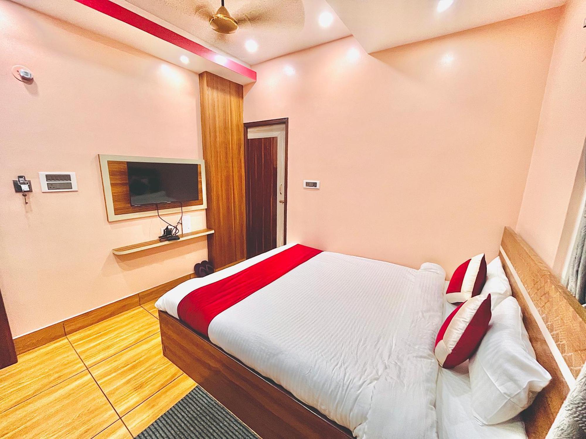 Hotel Kanan Inn Колката Екстериор снимка
