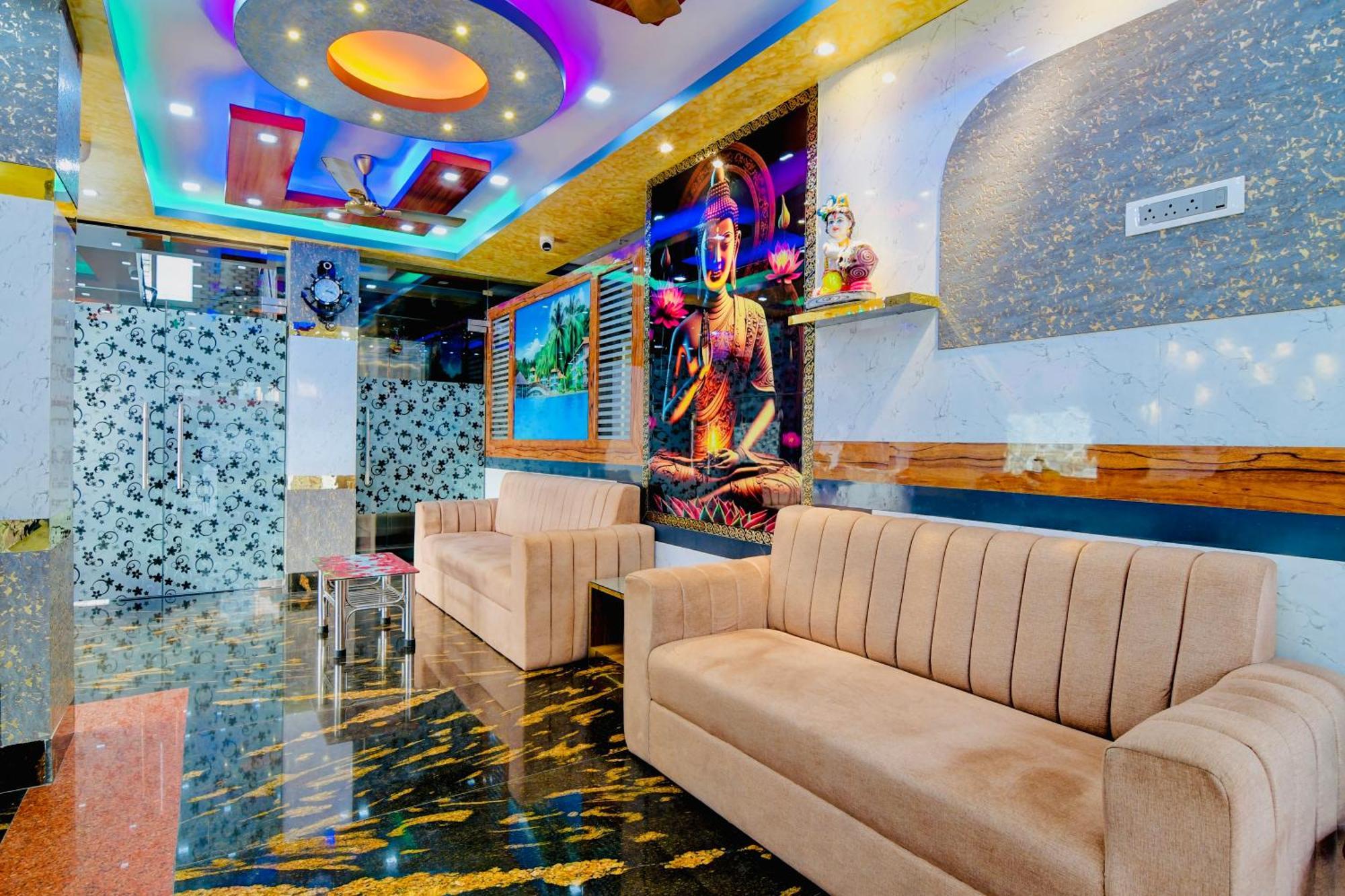 Hotel Kanan Inn Колката Екстериор снимка