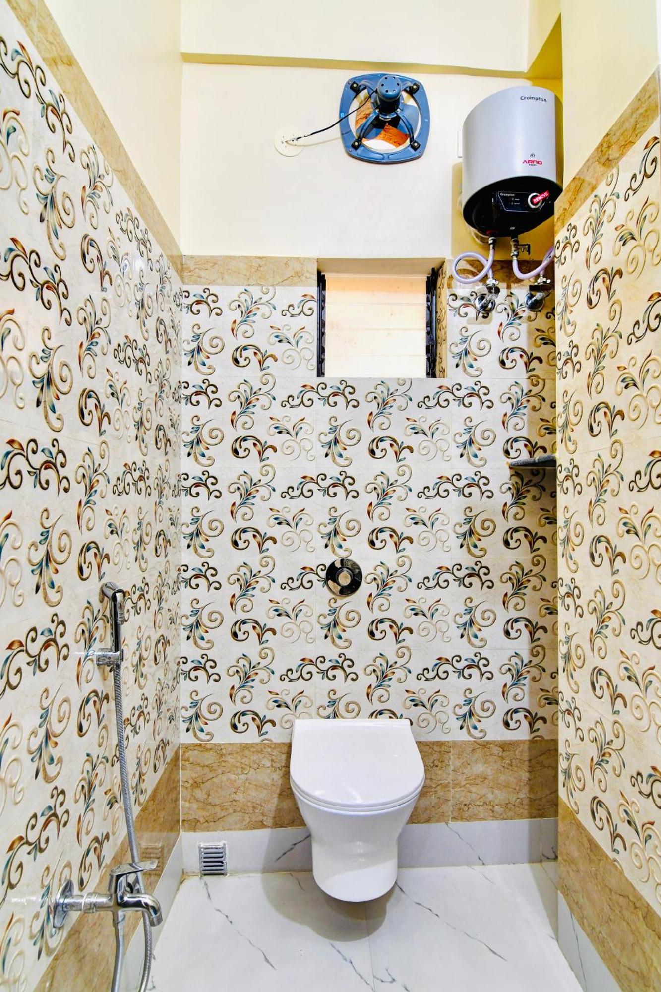 Hotel Kanan Inn Колката Екстериор снимка