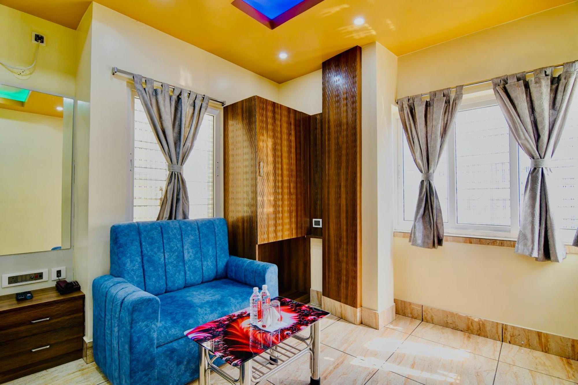 Hotel Kanan Inn Колката Екстериор снимка